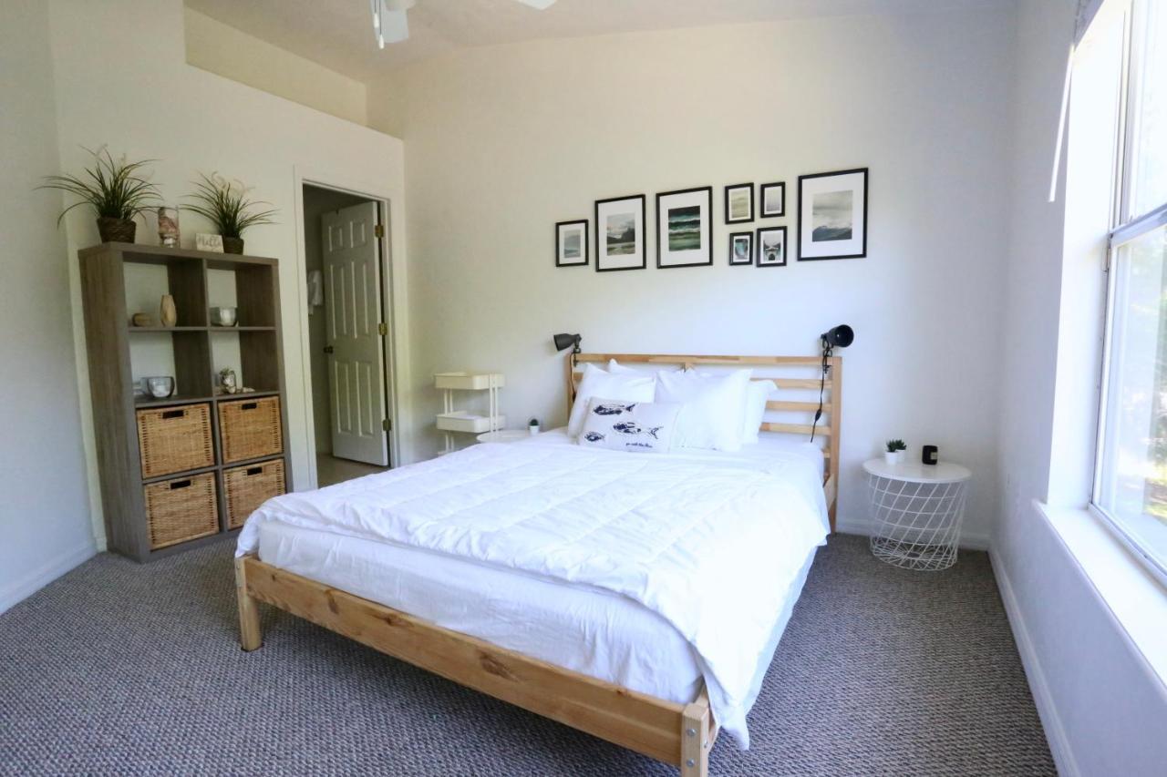 Oaks Modern & Comfy Condo In The Perfect Location Gainesville Eksteriør billede