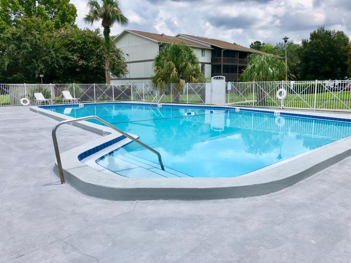 Oaks Modern & Comfy Condo In The Perfect Location Gainesville Eksteriør billede